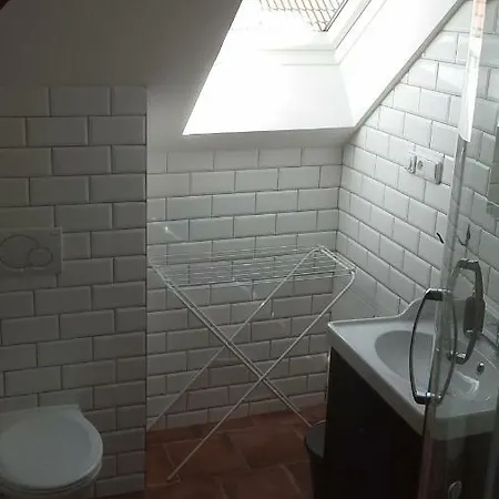 8 Apartment